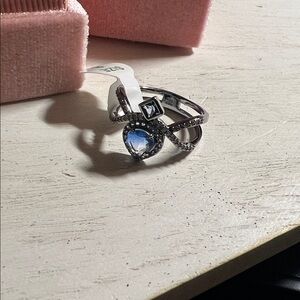 Bomb Party “a queen of her castle” size 8